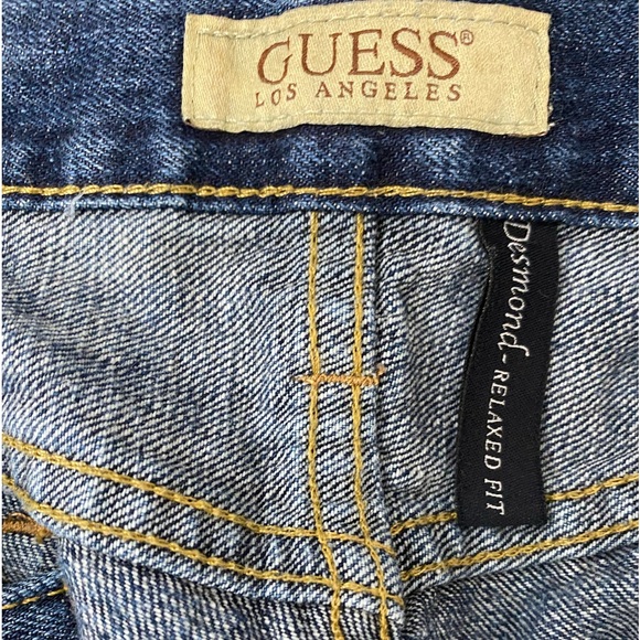 EUC MEN’S GUESS DISTRESSED MEDIUM JEANS DESMOND RELAXED FIT 36x32 - Picture 2 of 14